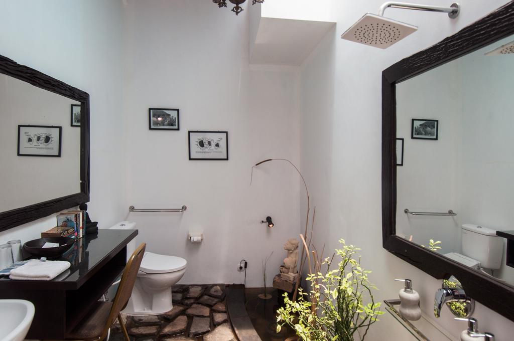 Ambary House Gili Trawangan- 2 Bedroom Private Villa, Pool Room photo