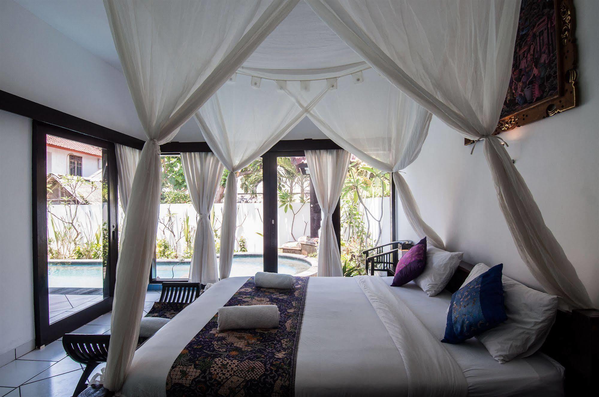 Ambary House Gili Trawangan- 2 Bedroom Private Villa, Pool Exterior photo