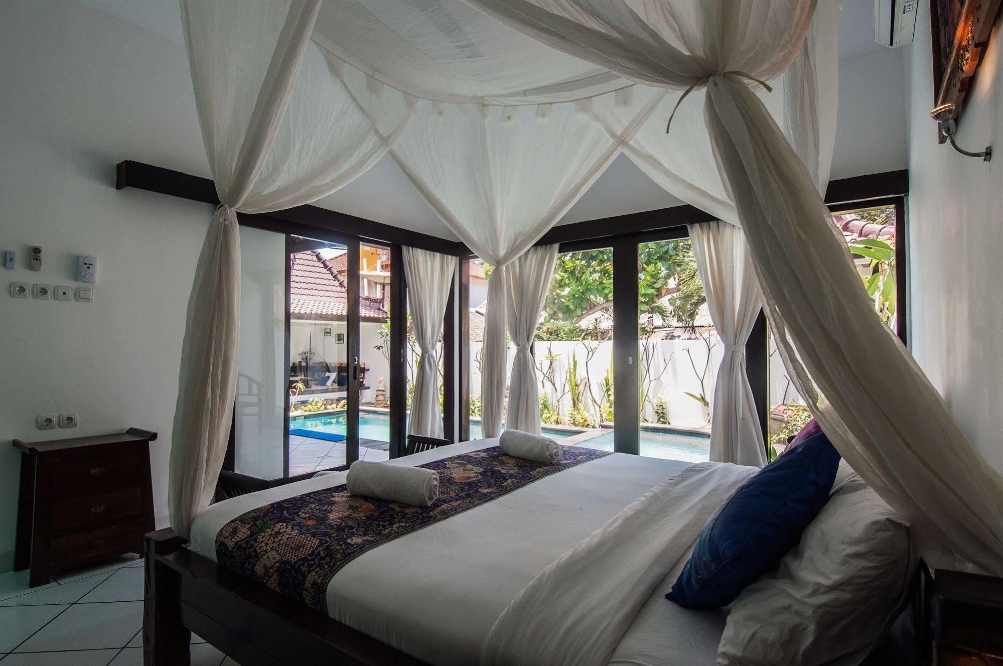 Ambary House Gili Trawangan- 2 Bedroom Private Villa, Pool Exterior photo