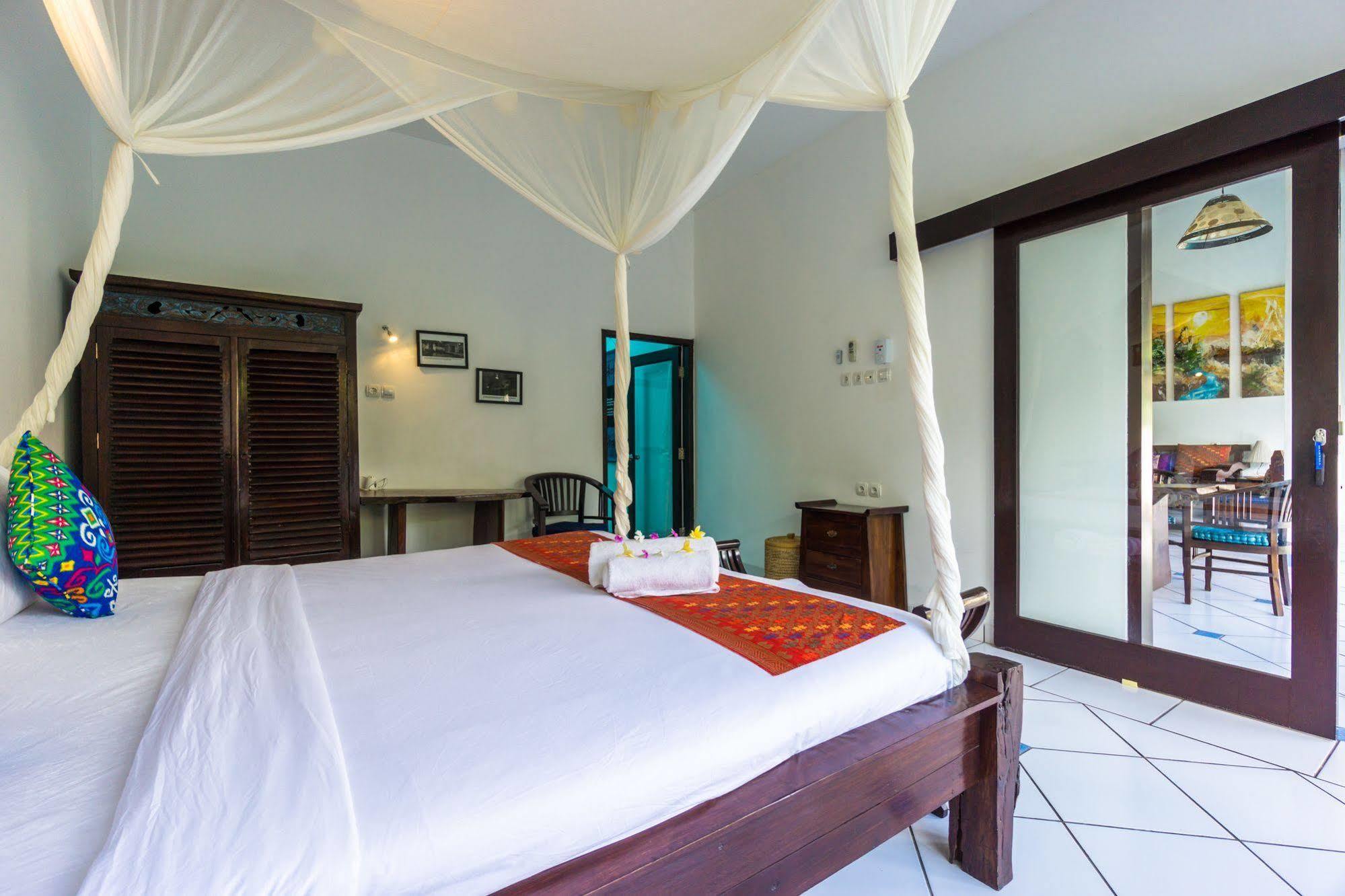 Ambary House Gili Trawangan- 2 Bedroom Private Villa, Pool Exterior photo
