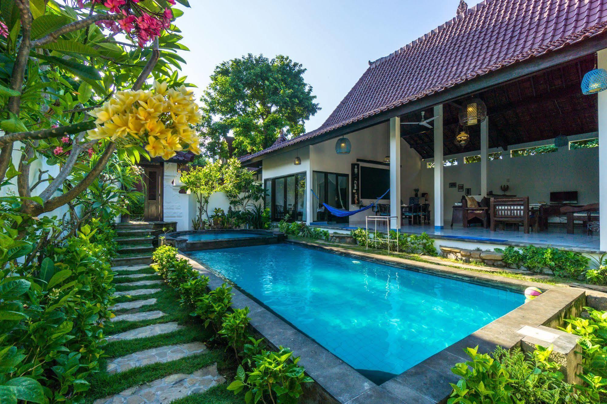 Ambary House Gili Trawangan- 2 Bedroom Private Villa, Pool Exterior photo
